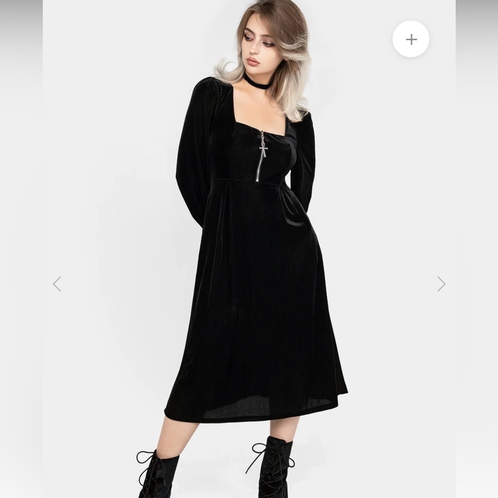 Disturbia Black Velvet Long Sleeve Midi Dress